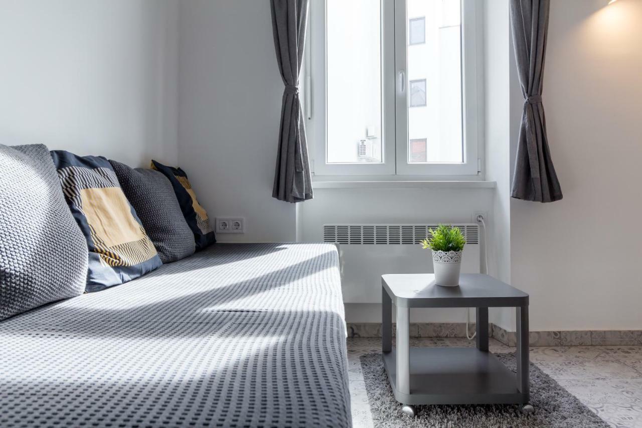 Flexible Selfcheckins 13 & 14 - Le Petit & Le Grand Zagreb - Centre - New - Apartments Repinc Exterior foto