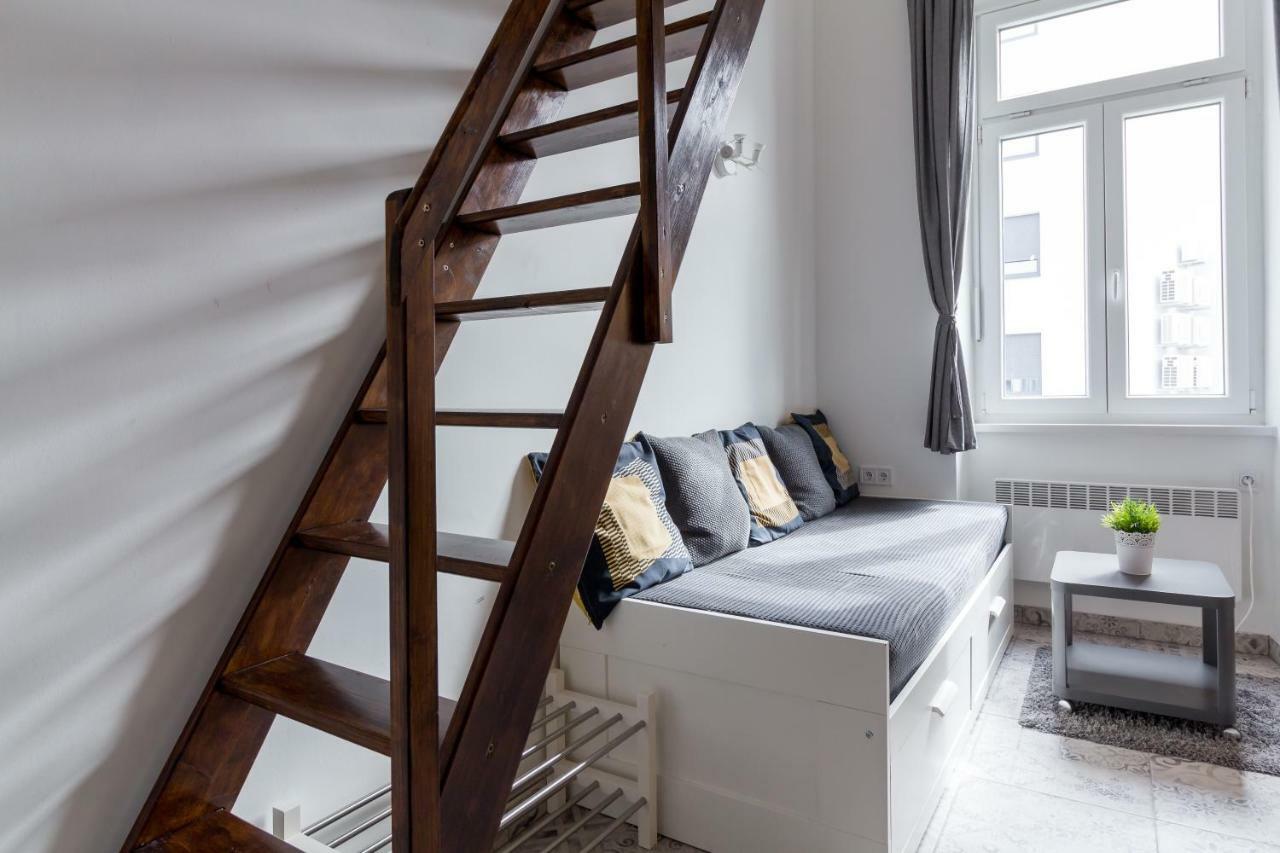 Flexible Selfcheckins 13 & 14 - Le Petit & Le Grand Zagreb - Centre - New - Apartments Repinc Exterior foto